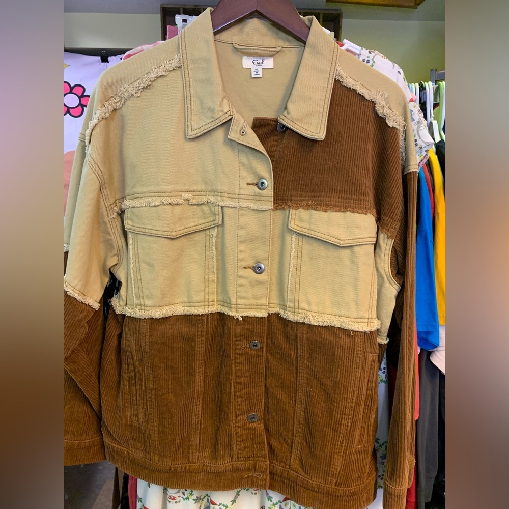 NEW! EASEL TAN DENIM AND CORDUROY JACKET. Sz MED/LARGE.